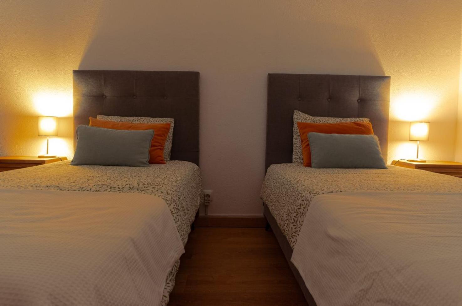Gustavo'S Place Сінеш Екстер'єр фото